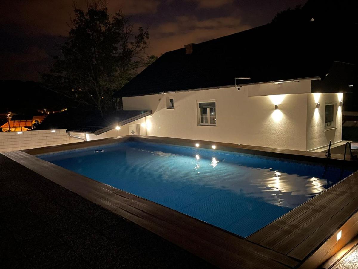 Vila S Bazenom Deluxe - Gti Zagabria Esterno foto